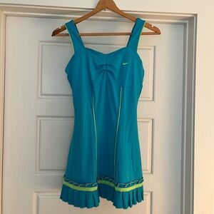 Nike Tennis Dress Teal and Lime Green Sz Medium